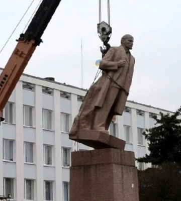Почали з Ужгорода: в Україні створюють мапу назв, які треба декомунізувати