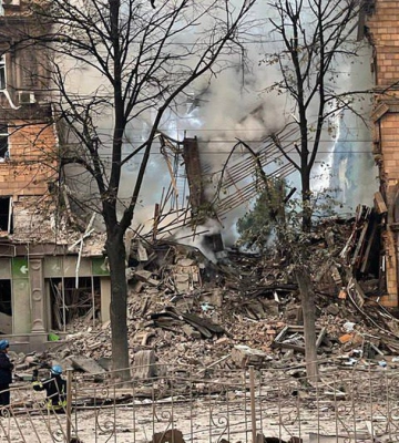Після нічного обстрілу Запоріжжя до медзакладів доправили 12 людей