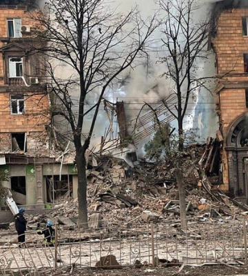 Вміють воювати лише з мирними людьми, – у Зеленського відреагували на удари по Запоріжжю