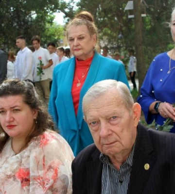 У ліцеї Білгорода-Дністровського встановили меморіальну дошку освітянці, яка тут пропрацювала понад 50 років