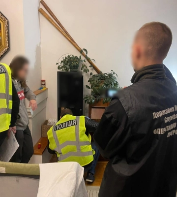 В Закарпатті проходять обшуки у фігурантів незаконного переправлення військовозобов&#039;язаних через кордон