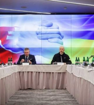 Шмигаль проводить переговори з Фіцо в Ужгороді