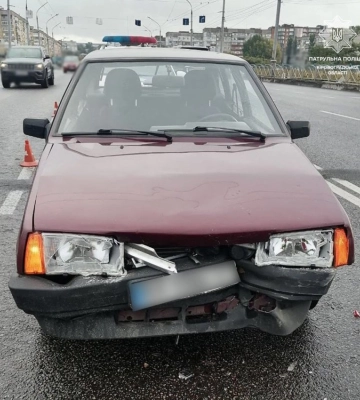 ДТП з трьома автівками сталася у Кропивницькому (ФОТОФАКТ)