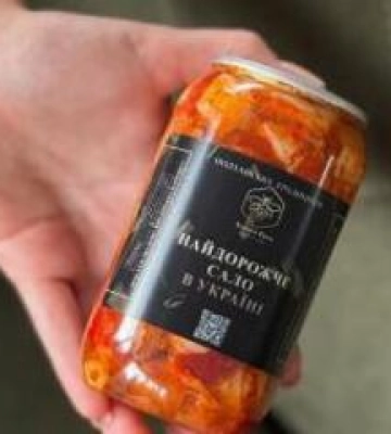 На Полтавщині випускають консервоване сало з медом
