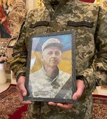 Полтавська громада попрощалася з головним сержантом стрілецької спецроти, який поліг на Харківському напрямку