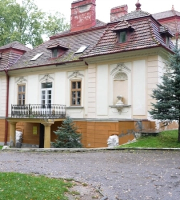 Виховательці навчально-реабілітаційного центру повідомили про підозру через побої учениці – прокуратура