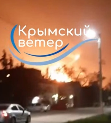 На пораженной в Крыму нефтебазе вспыхнула цистерна