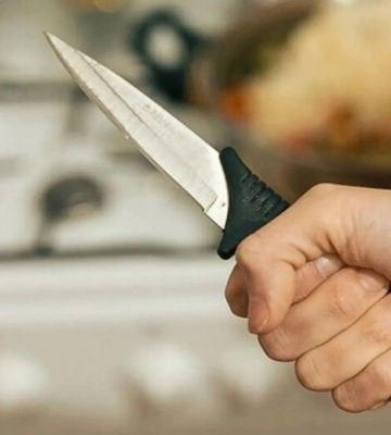 Вбивство у Львові: поліція затримала 18-річну дівчину, яка зарізала чоловіка
