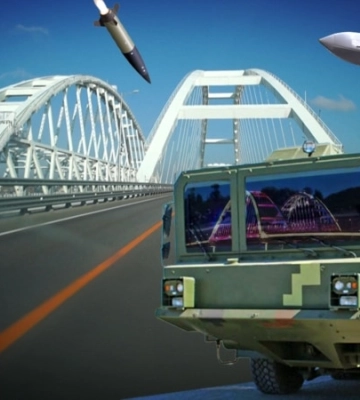 Росія захищає свою логістику в Криму. Коли впаде Керченський міст?