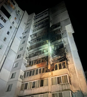 РФ атаковала шахедами Одесскую область, в Черноморске горела многоэтажка — фото
