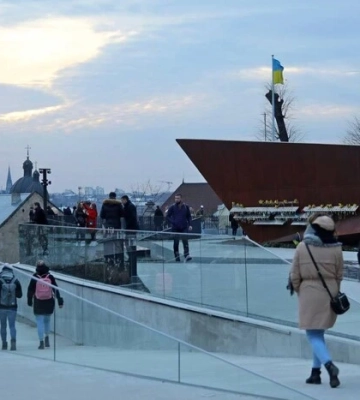 Садовий закликав запровадити конкурси на встановлення меморіалів пам’яті героїв
