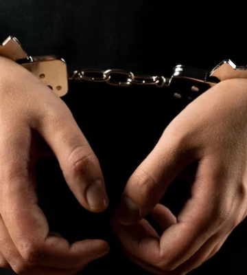 Взяв трьох заручників та викликав поліцію: на Кіровоградщині судили чоловіка