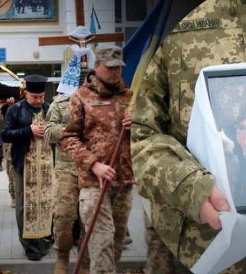 В Хмельницкой области попрощались с 22-летним защитником Виктором Ткачуком