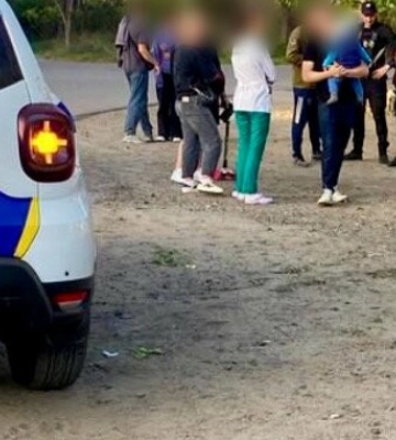 На Одещині автомобіль збив велосипедиста, його госпіталізували