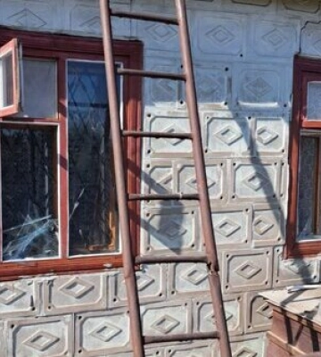 Понад 20 разів протягом дня росіяни атакували Нікопольщину дронами-камікадзе та з артилерії. ФОТОрепортаж