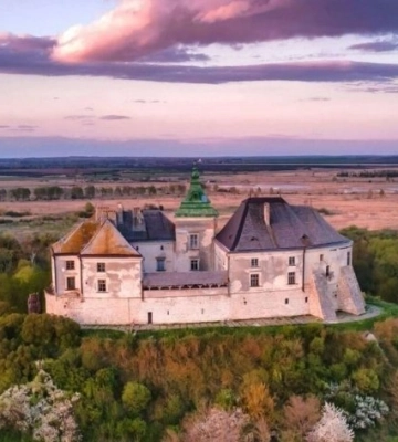 Олеський замок на Львівщині відкрили для відвідувачів. Графік та вартість