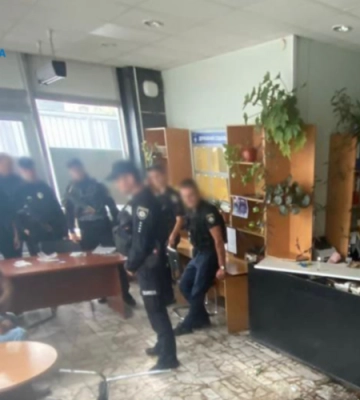 Правоохоронці затримали у Києві чоловіка, який принижував загиблих військовослужбовців
