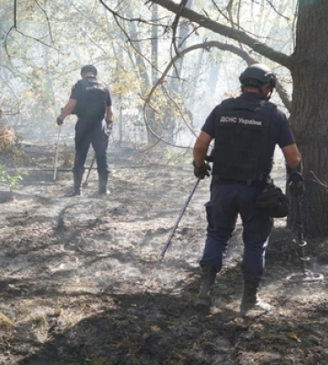 Волинські сапери продовжують розміновувати території на Донеччині (Фото)