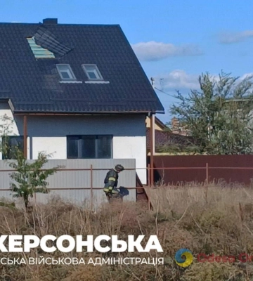 Херсонщина: російські війська атакували Зеленівку, пошкодивши понад 15 приватних будинків 