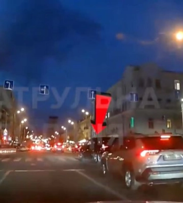 В Киеве наказали водителя элитного Lexus, нарушившего ПДД — видео