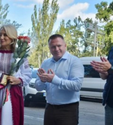 Медикам Миколаївщини передали легкові автомобілі