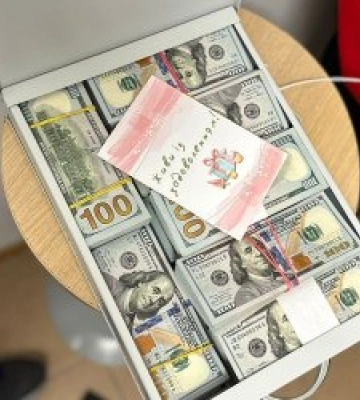ДБР виявило в депутатки Хмельницької міськради понад 1,5 млн доларів готівкою