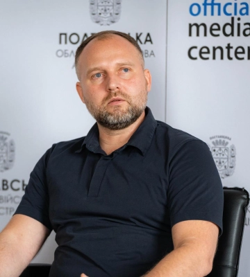 Жителів Полтавщини попередили про шахраїв, які просять гроші від імені голови ОВА
