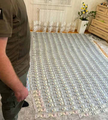 У Рівному викрили групу із майже 30 осіб, які організували схему ухилення від мобілізації