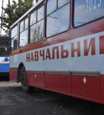У Миколаєві майбутні водії тролейбусу розпочали практичні заняття