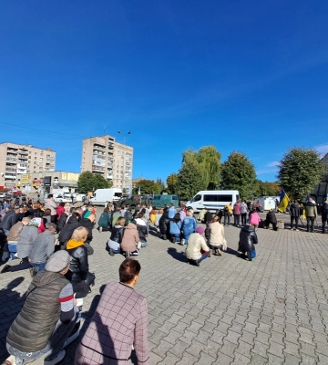 Загинув у бою на Донеччині: у Луцьку в останню дорогу провели Героя Артура Задоянного