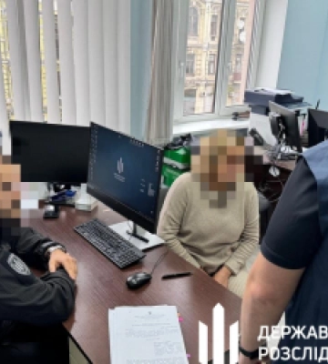 Золотые шкафы и миллионы под подушкой: что скрывала чиновница МСЭК