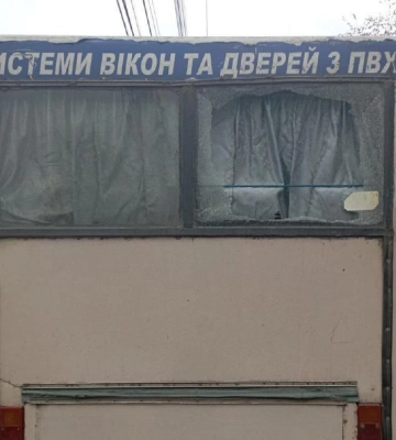 На Сумщині окупанти атакували безпілотником рейсовий автобус – є поранені