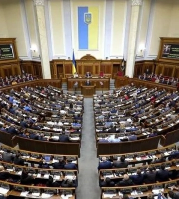 ВР ухвалила закон про підвищення податків, військовий збір зросте до 5%
