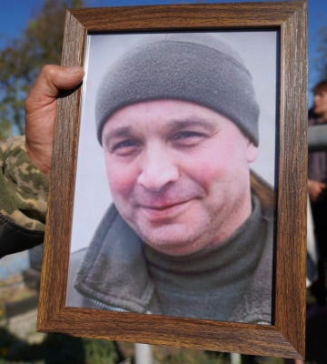 В Охтирці попрощалися із захисником Олександром Сталинським