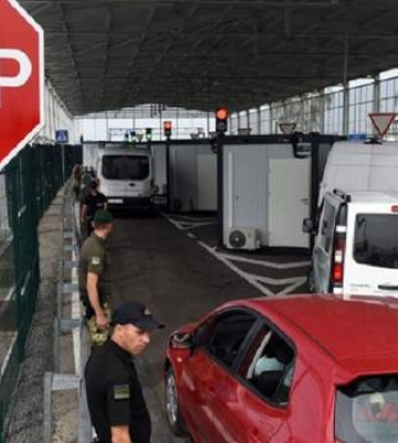 На кордоні України з Молдовою попередили про можливі затримки