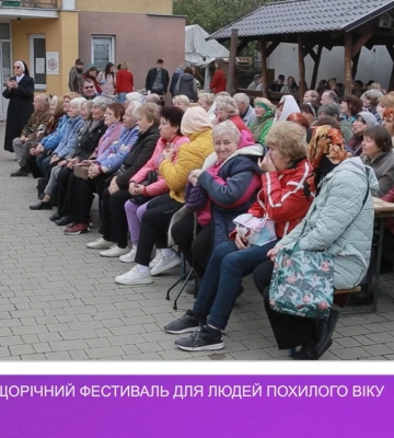 В Ужгороді представили фотопортрети незламних лідерок