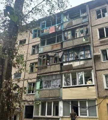 Россияне в течение дня атаковали Днепропетровщину: поврежден частный дом и инфраструктура