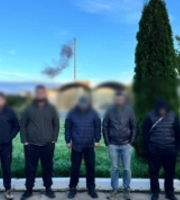 На Закарпатті затримали п’ятьох чоловіків, які намагалися втекти за кордон
