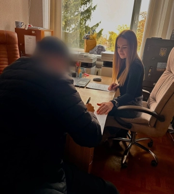 На Харківщині розпочато провадження щодо домашнього тирана, який тероризує власну матір