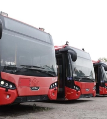 Шведські благодійники передали на Вінниччину 8 автобусів для перевезення школярів