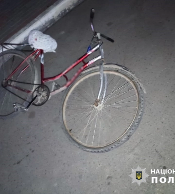 В Одеській області автомобіль збив 16-річного велосипедиста: хлопець помер у лікарні