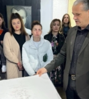 У Рівному український митець представив проєкт «Випромінювання»