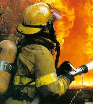 В Мукачеві рятувальники евакуювали з квартири 85-річну жінку