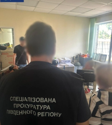 На Херсонщині затримано посадовців РТЦК та ЦНАПу на хабарництві за допомогу в ухиленні від мобілізації
