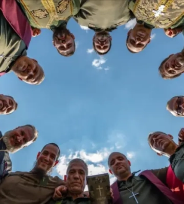 Стало відомо, скільки священників служить у ЗСУ