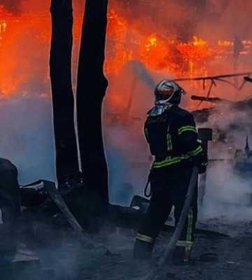 Под Киевом произошел пожар в ресторанном комплексе
