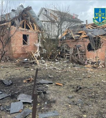 Окупанти завдали ракетного удару по Сумах: поранено людину