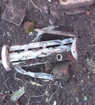 На Харківщині двоє чоловіків намагалися розібрати російський боєприпас