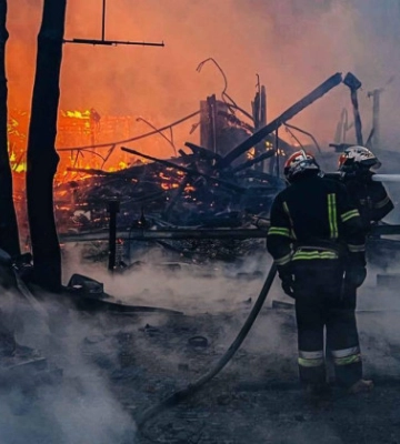 На Київщині сталась масштабна пожежа в ресторанному комплексі: що відомо