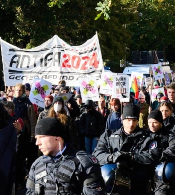 Під Берліном сотні людей протестували проти "Альтернативи для Німеччини"